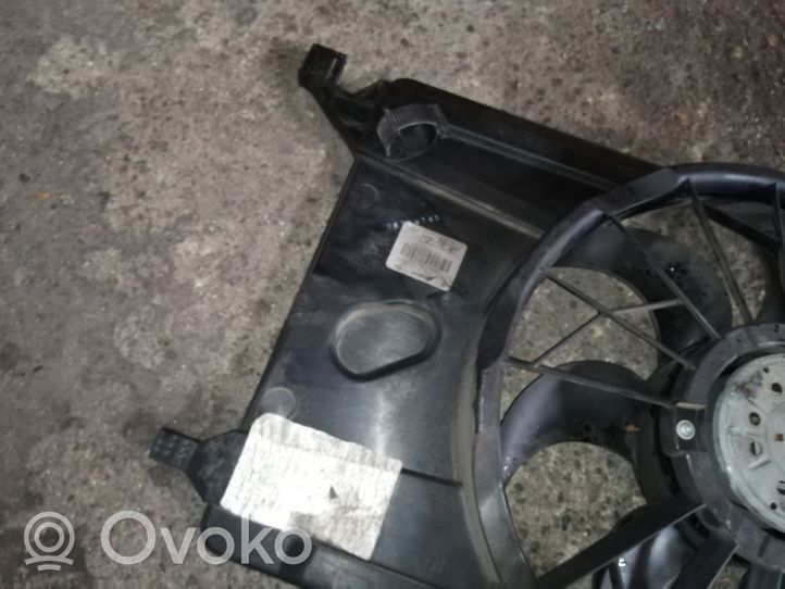 Ford C-MAX I Elektryczny wentylator chłodnicy 7M518C607AB