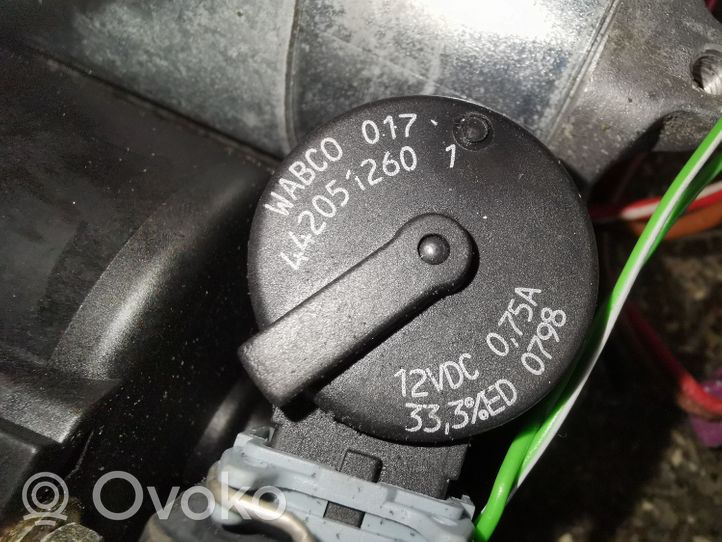 Audi A6 S6 C5 4B Compresseur / pompe à suspension pneumatique 4154031020