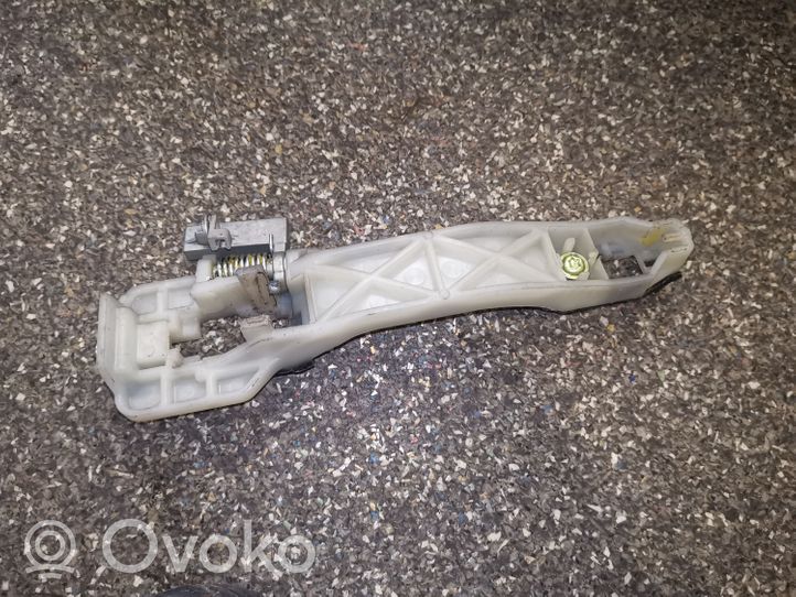 Chevrolet Captiva Front door exterior handle/bracket 