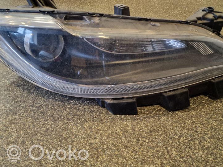 Chrysler 200 Headlight/headlamp 