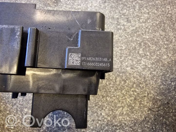 Chrysler 200 Fuse module 68263031AB