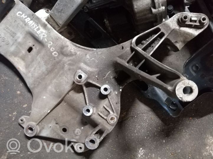 Chrysler 200 Priekinis traversas 04877643AD