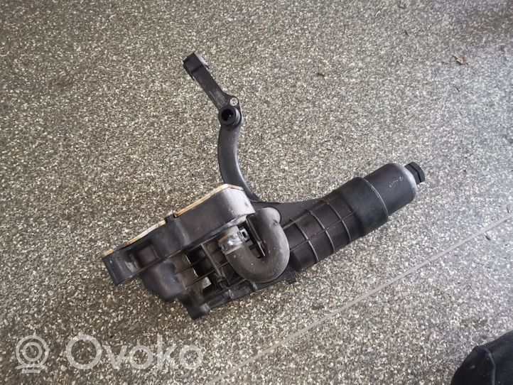 Mercedes-Benz SLK R172 Support de filtre à huile A2711801210