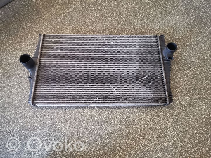 Volvo XC90 Chłodnica powietrza doładowującego / Intercooler 30748808