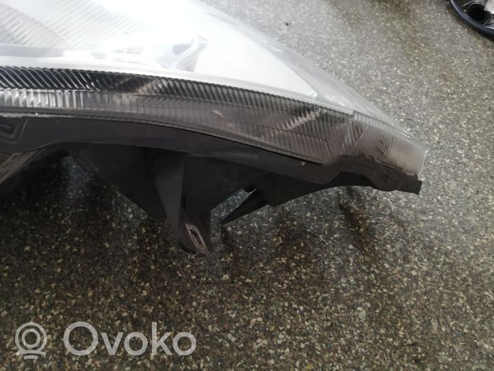 Opel Vivaro Headlight/headlamp 8200701354