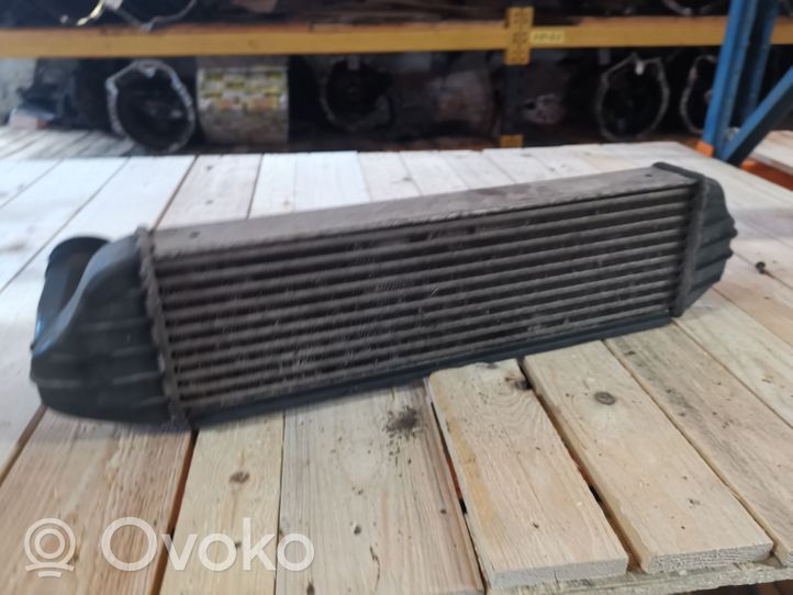 BMW X3 E83 Chłodnica powietrza doładowującego / Intercooler 