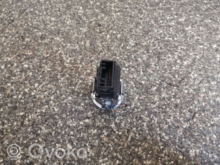 Toyota Corolla Verso E121 Bouton poussoir de démarrage du moteur 