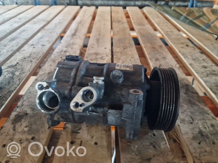 Volkswagen Touran III Compressore aria condizionata (A/C) (pompa) 5Q0816803F