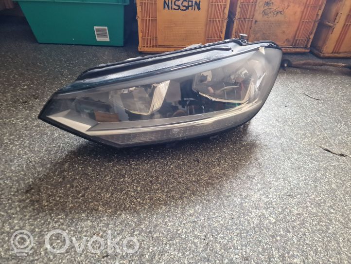 Volkswagen Touran III Lampa przednia 5TB941005A