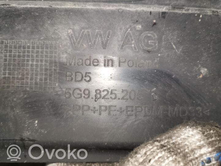 Volkswagen Golf VII Alustakaukalon verhoilu 5G9825205