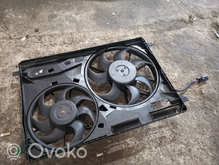 Volvo V70 Juego de ventilador 30792924