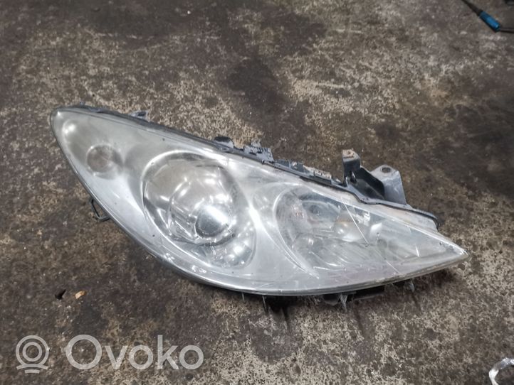 Peugeot 307 Lampa przednia 