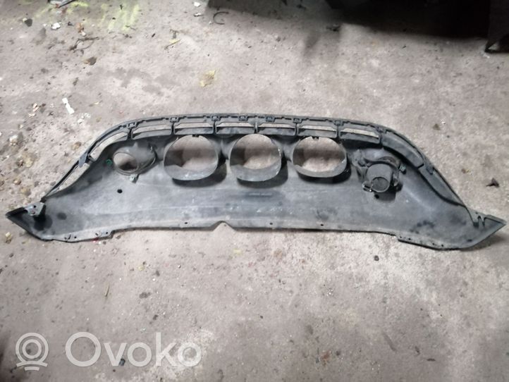 Nissan Juke I F15 Apatinė bamperio dalis (lūpa) 620261KA0A