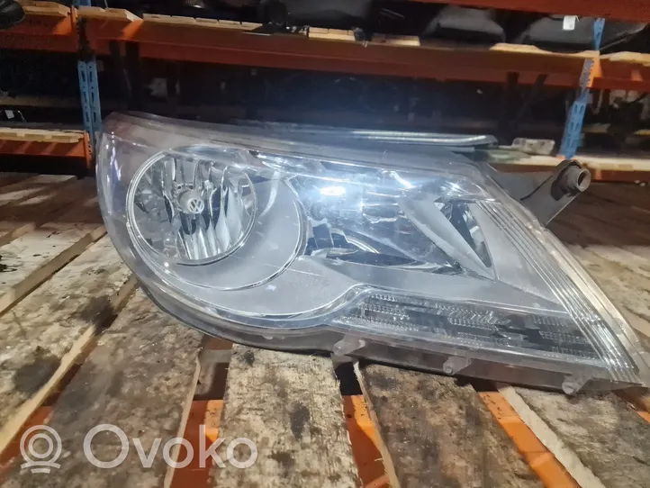 Volkswagen Tiguan Lampa przednia 5N2941032G