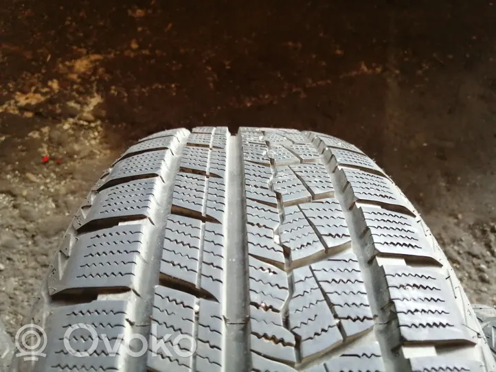 Volkswagen Touran I R16 winter tire 19555R16