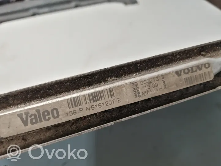 Volvo V70 Välijäähdyttimen jäähdytin 9161207E