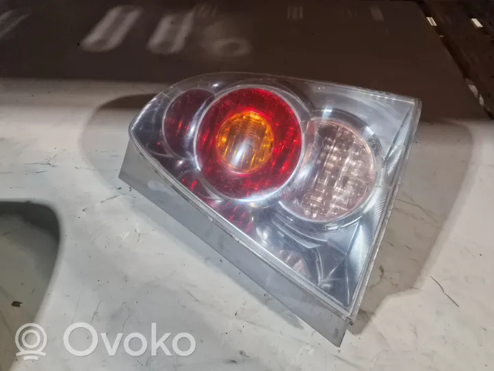 Toyota Corolla Verso AR10 Lampa tylna 