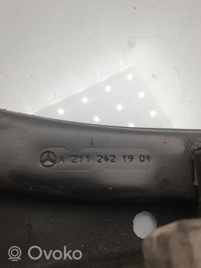 Mercedes-Benz CLS C219 Support de boîte de vitesses A2112421901