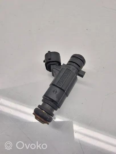 Audi A8 S8 D3 4E Injecteur de carburant 0280156180