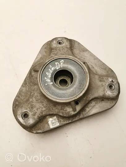 Mercedes-Benz E W212 Supporto di montaggio della molla elicoidale A2123230020