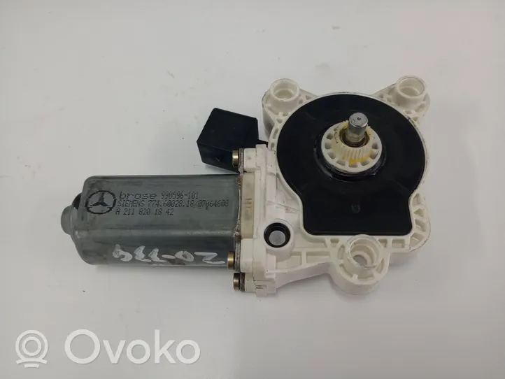 Mercedes-Benz C AMG W203 Front door window regulator motor A2139069501