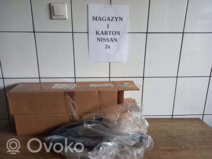 Nissan Qashqai Priekšpusē dekoratīvās apdares lenta 806824EA1A