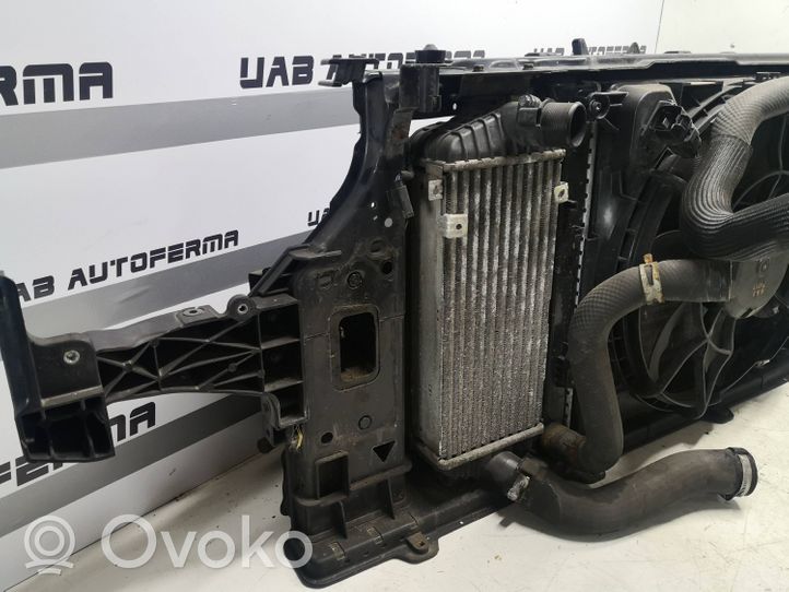 Hyundai i40 Pannello di supporto del radiatore 