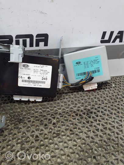 KIA Ceed Komputer / Sterownik ECU i komplet kluczy 391402A860