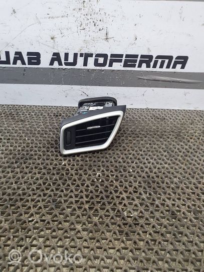 Nissan Qashqai Šoninės oro grotelės 687614EA0A