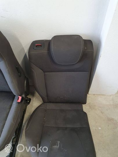 Ford Focus Kit intérieur 