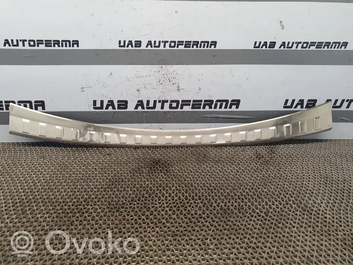 Toyota RAV 4 (XA40) Modanatura della barra di rivestimento del paraurti anteriore 