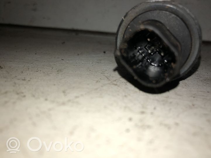 Volvo V70 Tapón del depósito de fluido de freno con sensor de nivel 