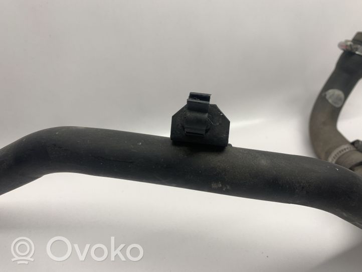 Fiat 500 Tuyau de remplissage de réservoir de carburant 68070711AE