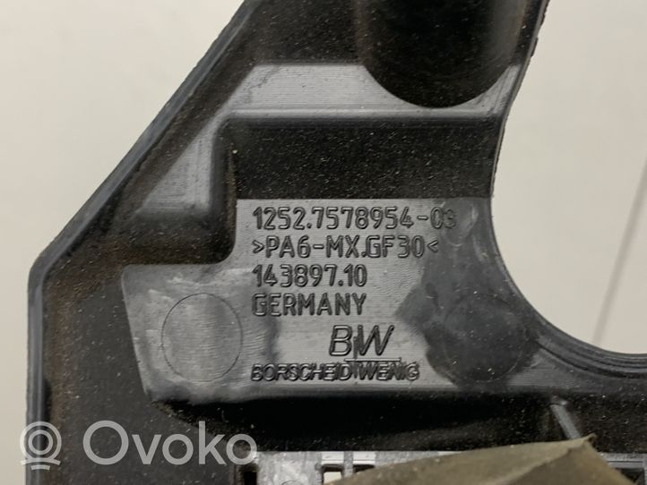 BMW 7 F01 F02 F03 F04 Kita variklio skyriaus detalė 7578954