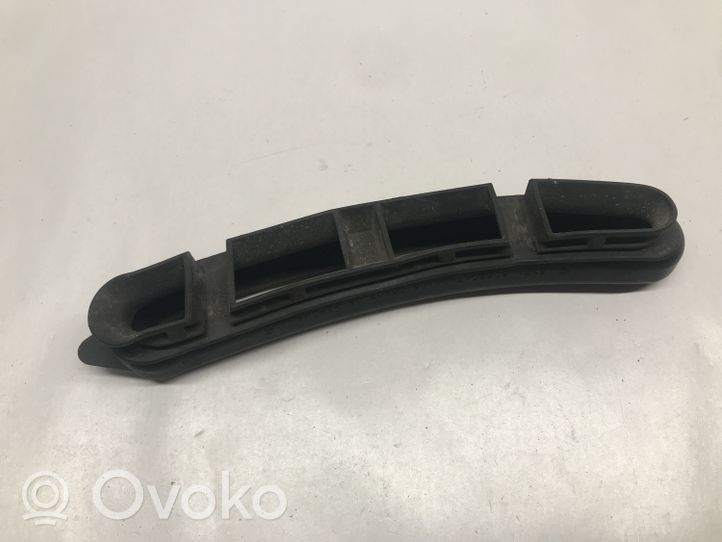 BMW 3 F30 F35 F31 Kita variklio skyriaus detalė 51718062047