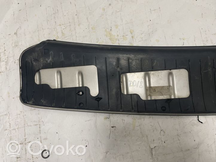 Porsche Cayenne (9PA) Rivestimento laterale della consolle centrale posteriore 7L5807787