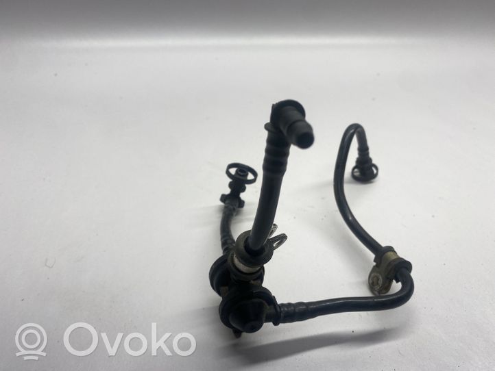 Volkswagen Golf V Linea/tubo/manicotto del vuoto 06F133529C