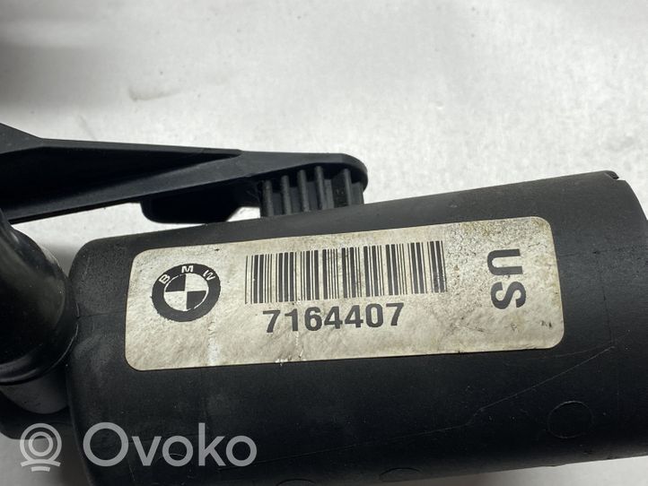 BMW X5 E70 Cartouche de vapeur de carburant pour filtre à charbon actif 7164407