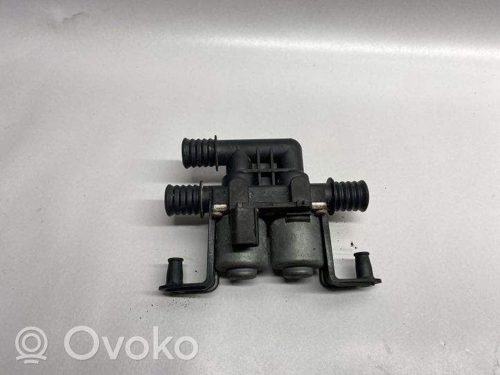 BMW X5 E70 Podgrzewacz płynu chłodzącego 6910544