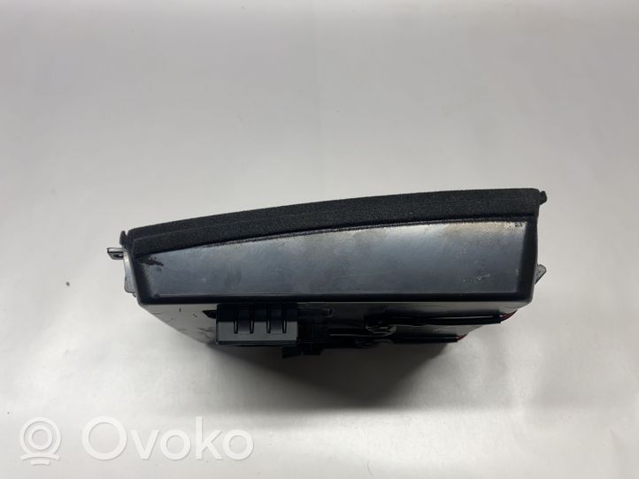 Audi A8 S8 D4 4H Stalčiukas 4H0863075E