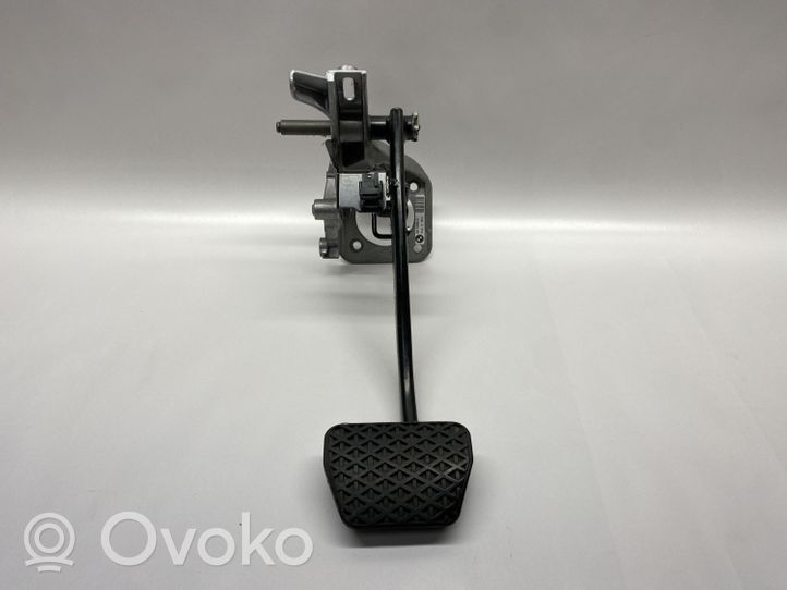 BMW Z4 E89 Brake pedal 2229128