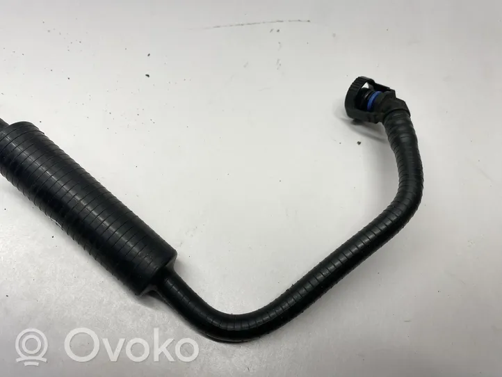 BMW 5 F10 F11 Linea/tubo/manicotto del vuoto 7636131