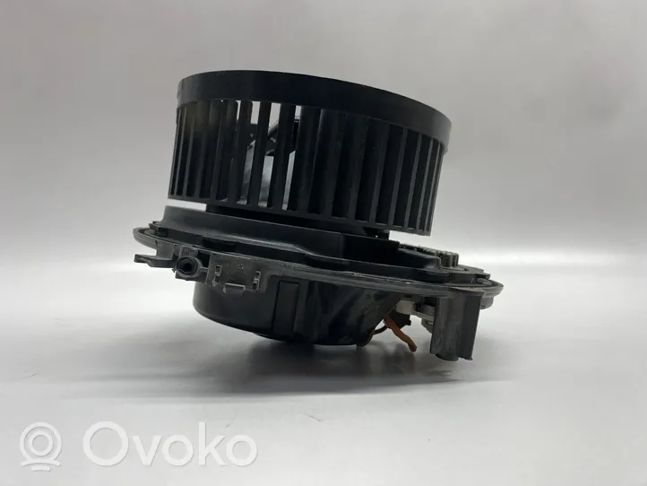 Volkswagen Jetta VII Ventola riscaldamento/ventilatore abitacolo 5Q0907521C