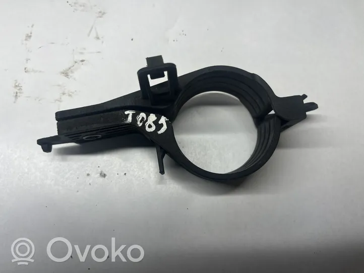 BMW X1 F48 F49 Support de montage de filtre à carburant 8591939