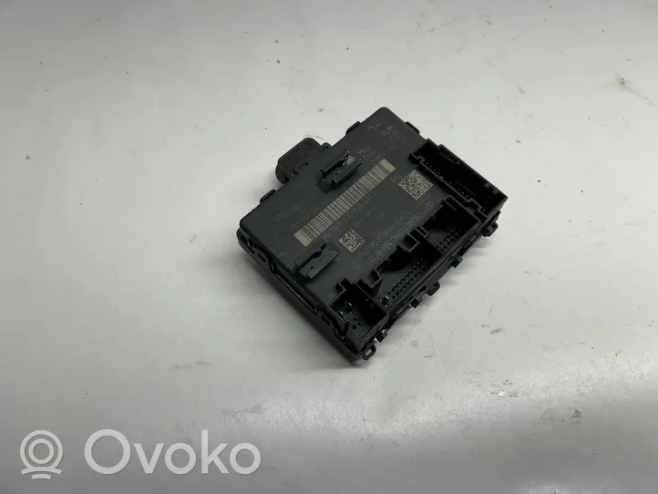 Audi A3 S3 8V Oven ohjainlaite/moduuli 5Q0959593F