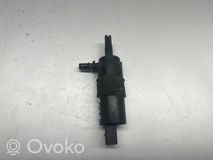 Audi A8 S8 D4 4H Žibintų apiplovimo skysčio siurbliukas 6R0955681