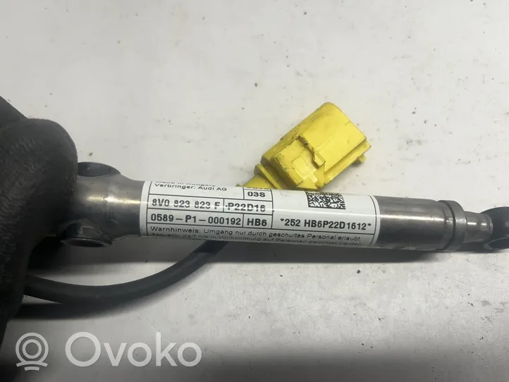 Audi A3 S3 8V Variklio dangčio oro pagalvės sprogdiklis 8V0823823F