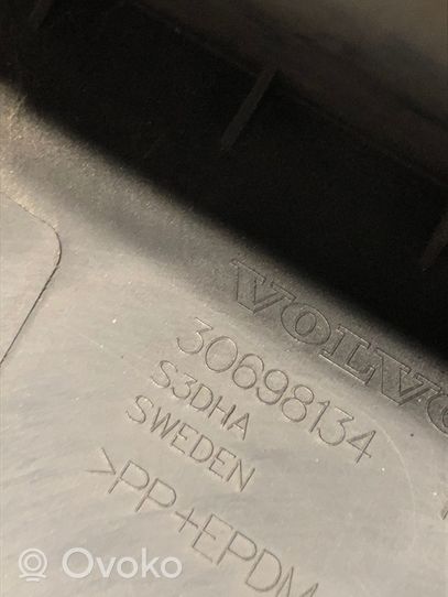 Volvo XC90 Listwa pod lampę tylną 30698134