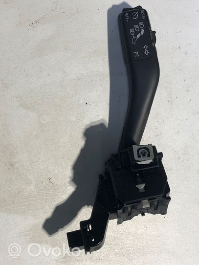 Volkswagen Tiguan Commodo de clignotant 1K0953513G