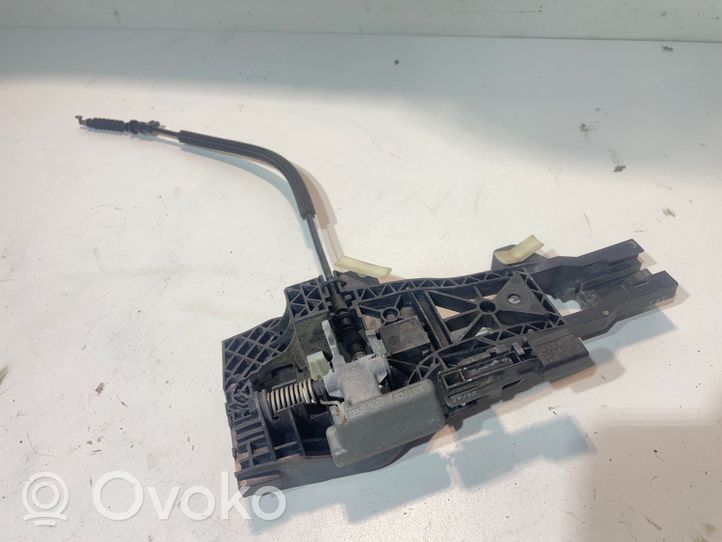 Audi Q7 4L Support poignée extérieur de porte avant 8H0959985B